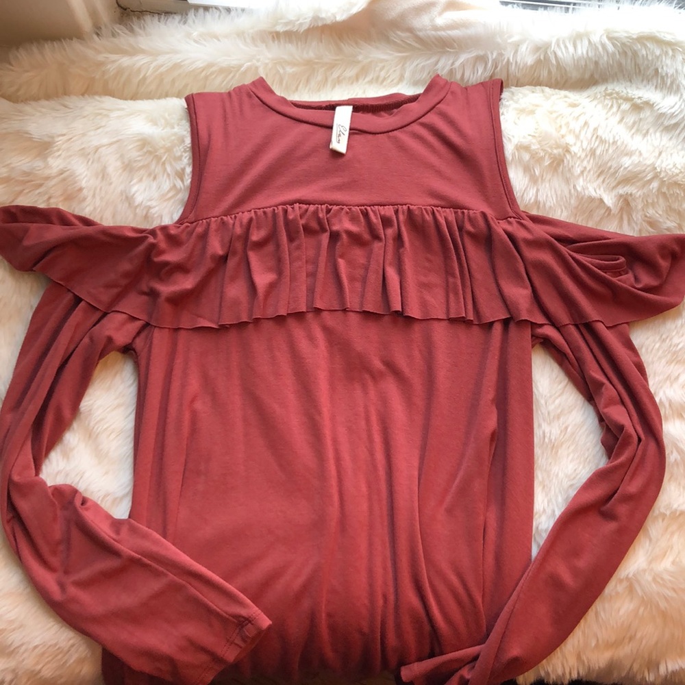 Cold-shoulder dress